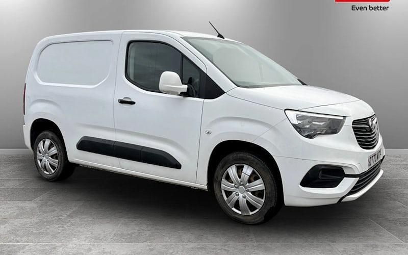 Used Vauxhall Combo Sportive 101 HP (74 kW) 2021 MPV