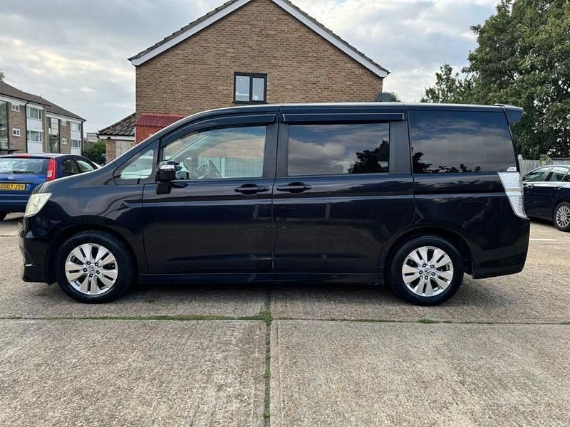 Used Honda Stepwgn 2010 Black MPV