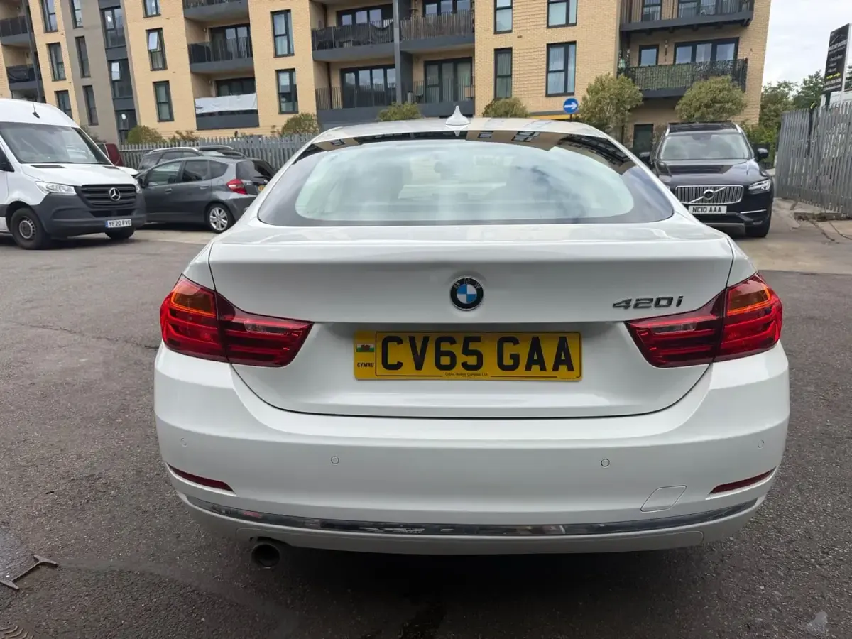Used BMW 420 Coupé Luxury Line 2015 White Coupe