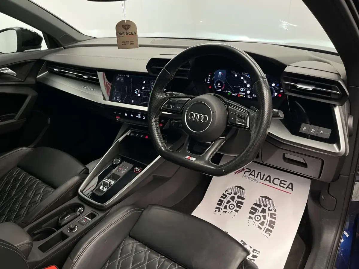 Begagnad Audi S3 Sportback Exclusive 310 HK (228 kW) 2021 Blå Halvkombi