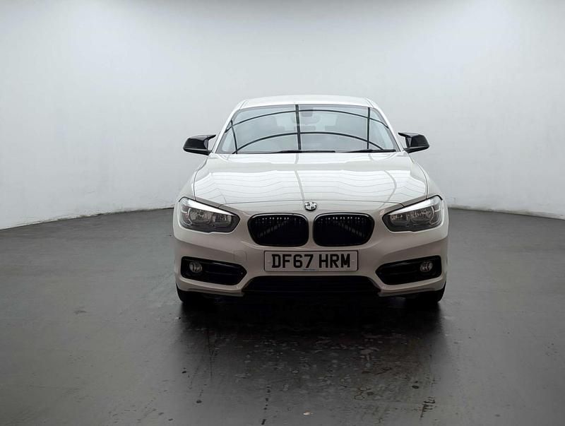 Used BMW 118 Sport Line 2018 White Hatchback