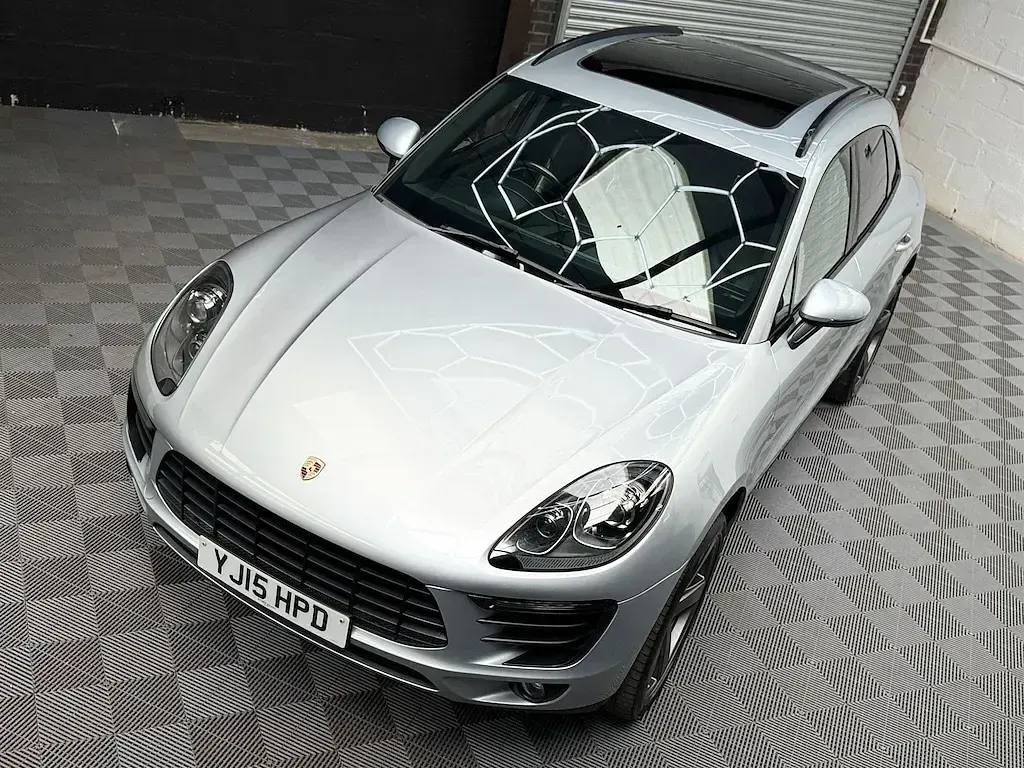 Used Porsche Macan 258 HP (189 kW) 2015 Silver SUV