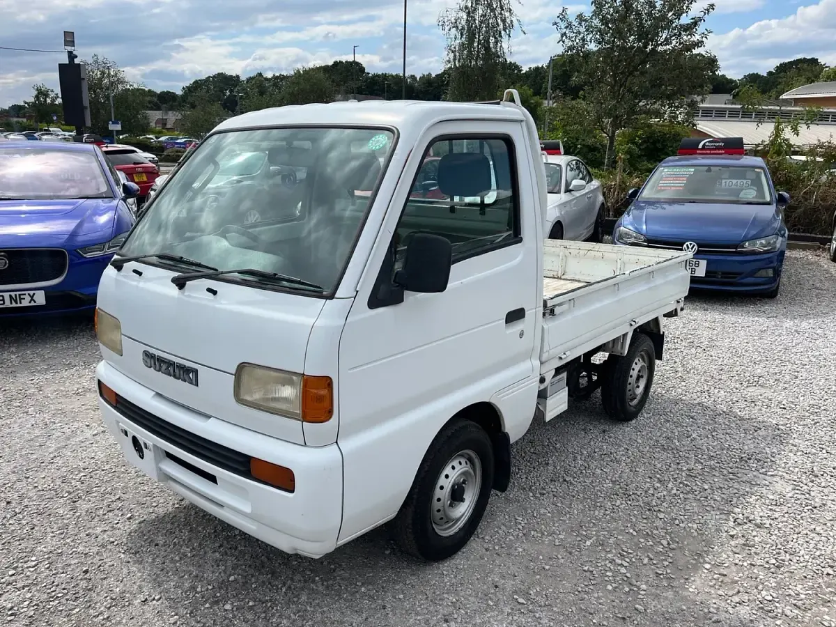 Used Suzuki Carry 1996 White Pickup