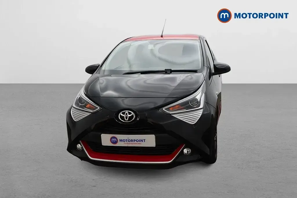 Used Toyota Aygo x-press 69 HP (50 kW) 2018 Black Hatchback