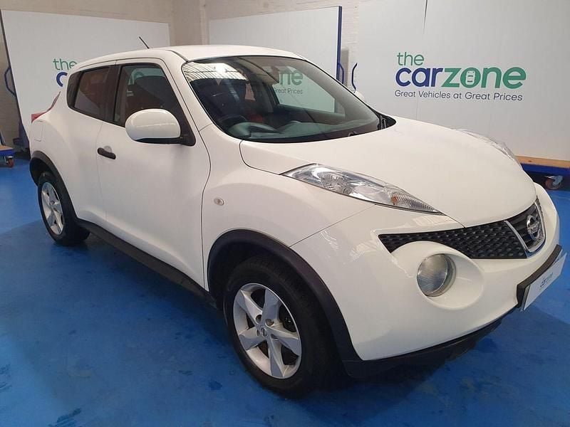 White Used 2011 Nissan Juke Visia SUV | £3,499 (Good price) - Image 1/4