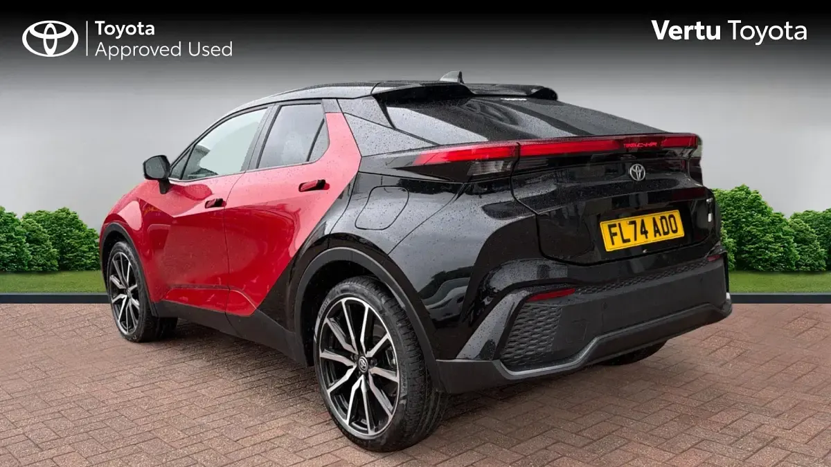 Used Toyota C-HR Sport 223 HP (164 kW) 2024 Scarlet flare bitone SUV