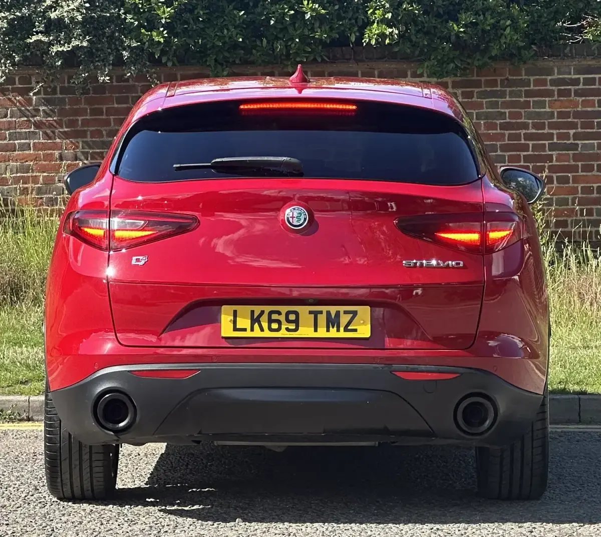 Used Alfa Romeo Stelvio 276 HP (202 kW) 2019 Red SUV