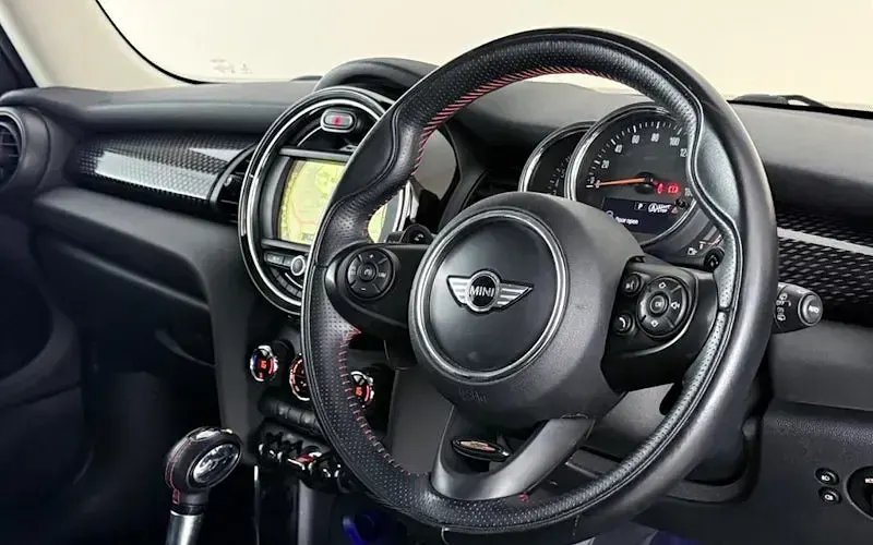 Used Mini Cooper S Hatch 192 HP (141 kW) 2017 Black Hatchback