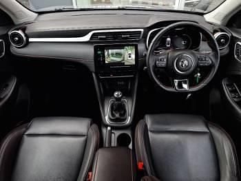 Used MG ZS Exclusive 106 HP (77 kW) 2024 Silver SUV