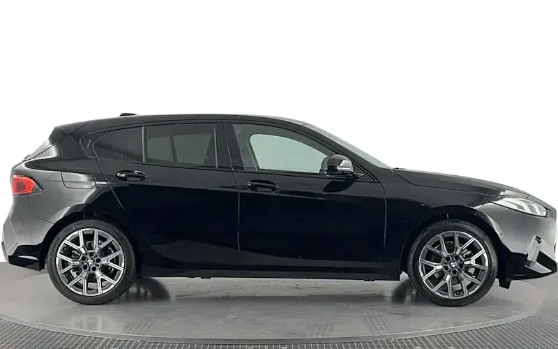 Used BMW 120 Sport Line 170 HP (125 kW) 2025 Black Hatchback