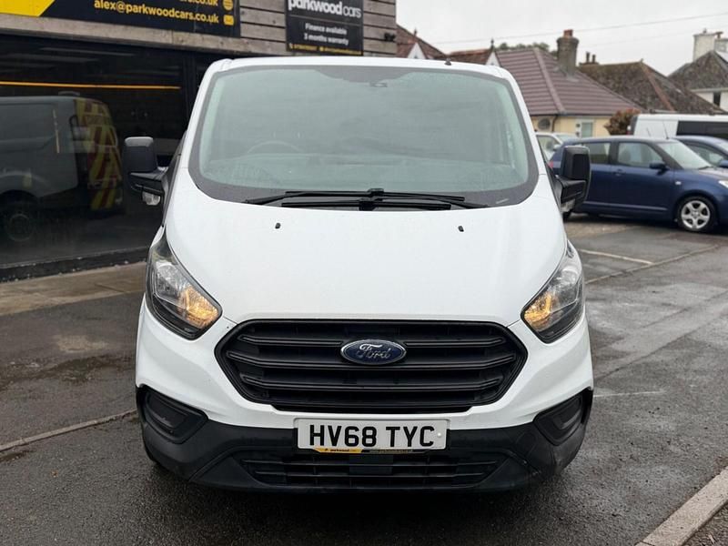 Used Ford Transit Custom 105 HP (77 kW) 2018 White Van