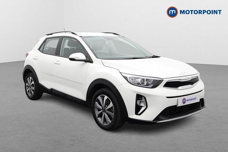 White Used 2023 Kia Stonic 2 SUV | £13,949 (Good price) - Image 1/4
