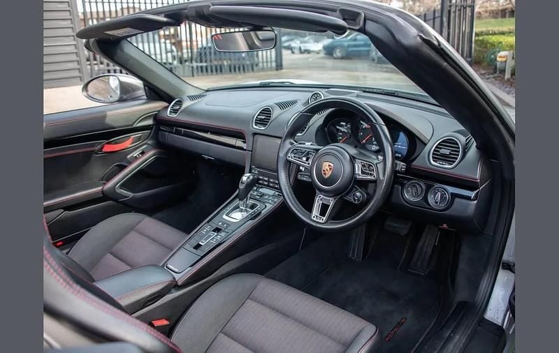 Used Porsche Boxster 296 HP (217 kW) 2019 Silver Cabriolet