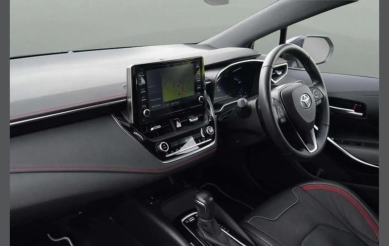 Used Toyota Corolla 120 HP (88 kW) 2020 Other Hatchback