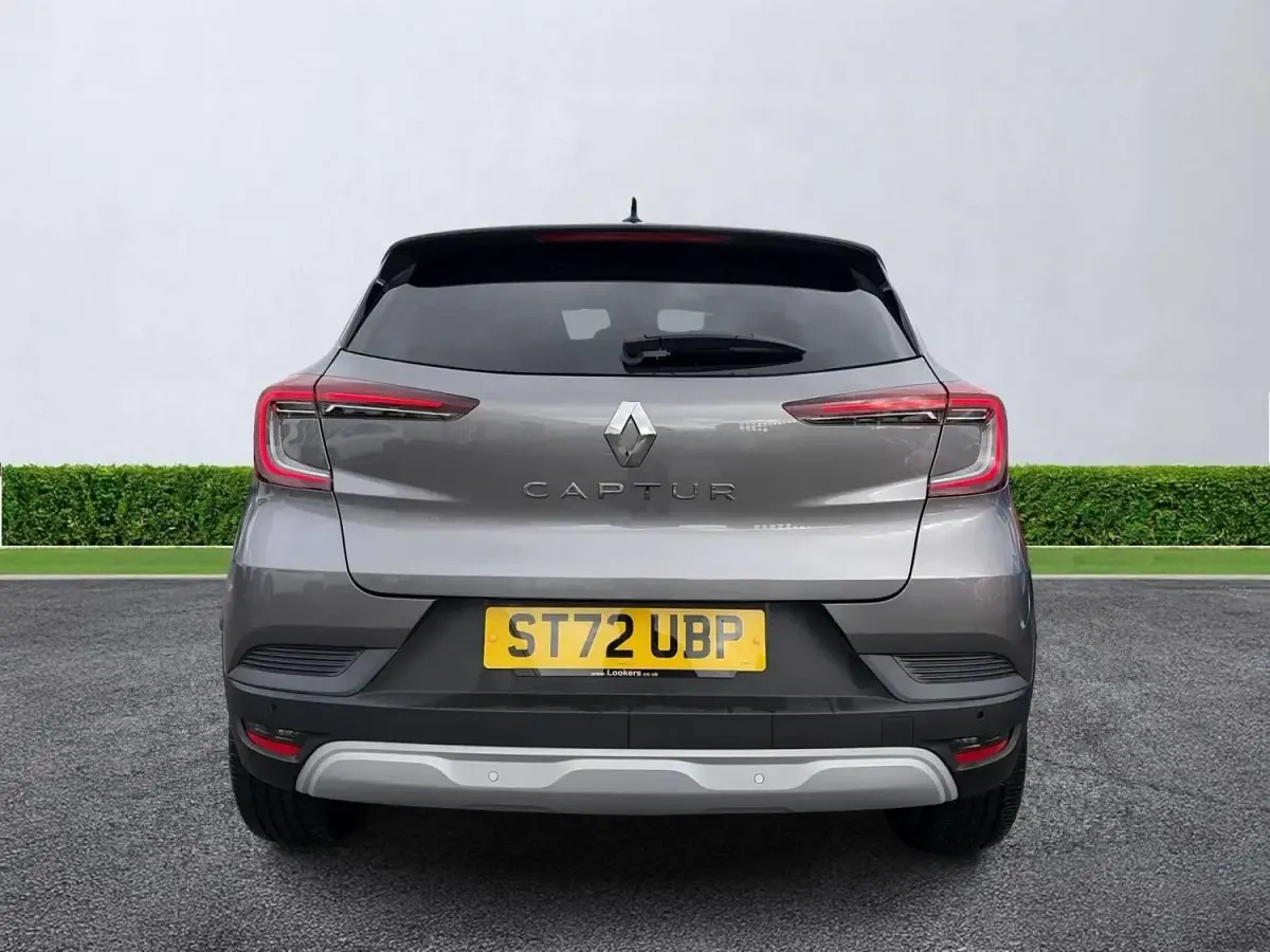 Second-hand Renault Captur Evolution 91 CP (66 kW) 2023 Gri SUV