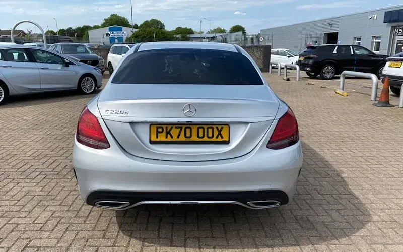Used Mercedes C220 AMG Line Premium 194 HP (142 kW) 2019 Silver Sedan