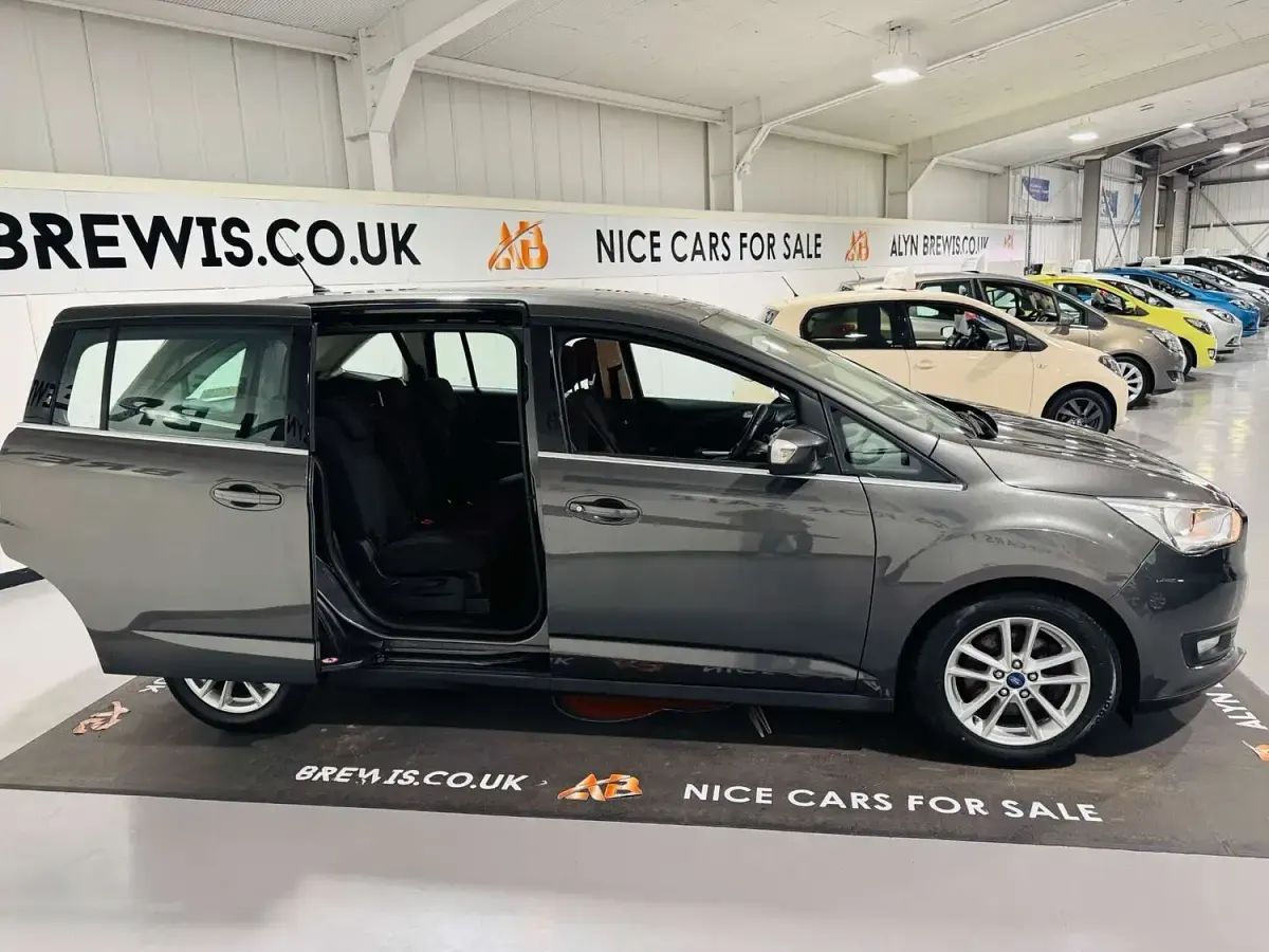 Used Ford Grand C-Max Zetec 2016 Grey MPV