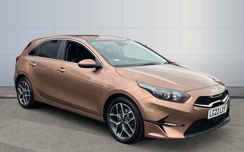Used 2021 Kia Ceed 3 Hatchback | £13,030 (Fair price) - Image 1/4