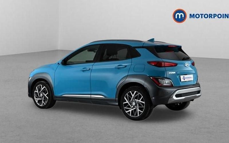 Second-hand Hyundai Kona Premium 141 CP (103 kW) 2021 Albastru SUV