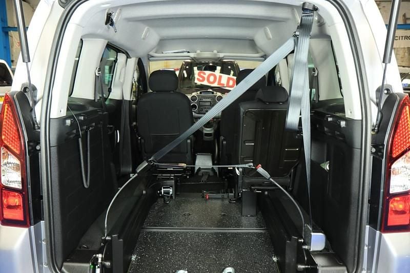 Gebraucht Peugeot Partner 2017 Grau Van / Kleinbus