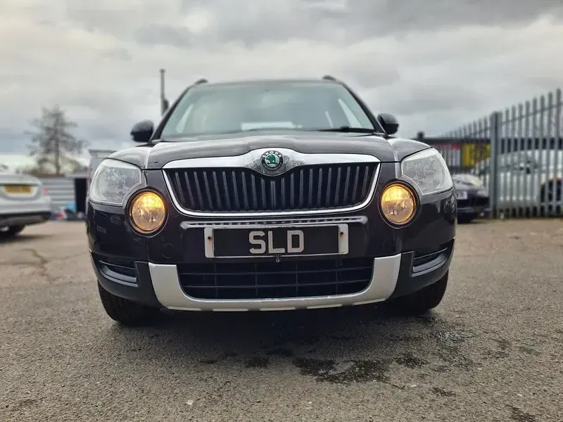 Used Skoda Yeti 105 HP (77 kW) 2011 Black SUV