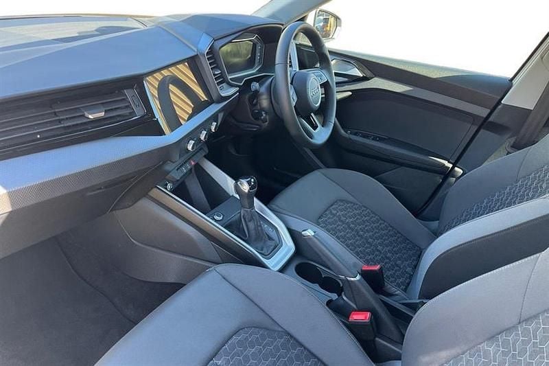 Used Audi A1 Sport 95 HP (69 kW) 2025 Glacier white SUV