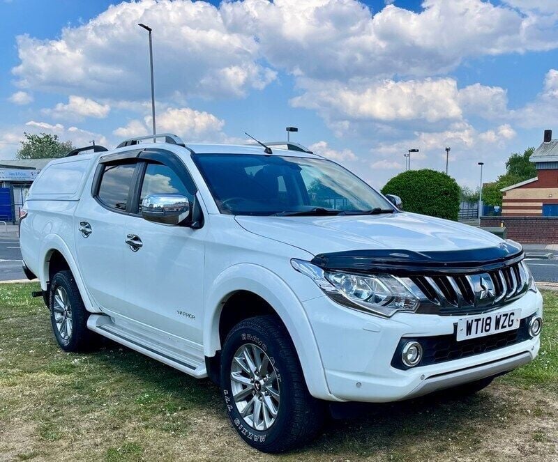 White Used 2018 Mitsubishi L200 Warrior Pickup | £10,350 (Good price) - Image 1/4