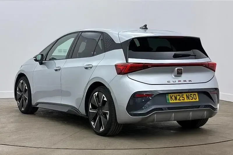Used Cupra Born e-Boost 169 kW (231 HP) 2025 Silver Hatchback