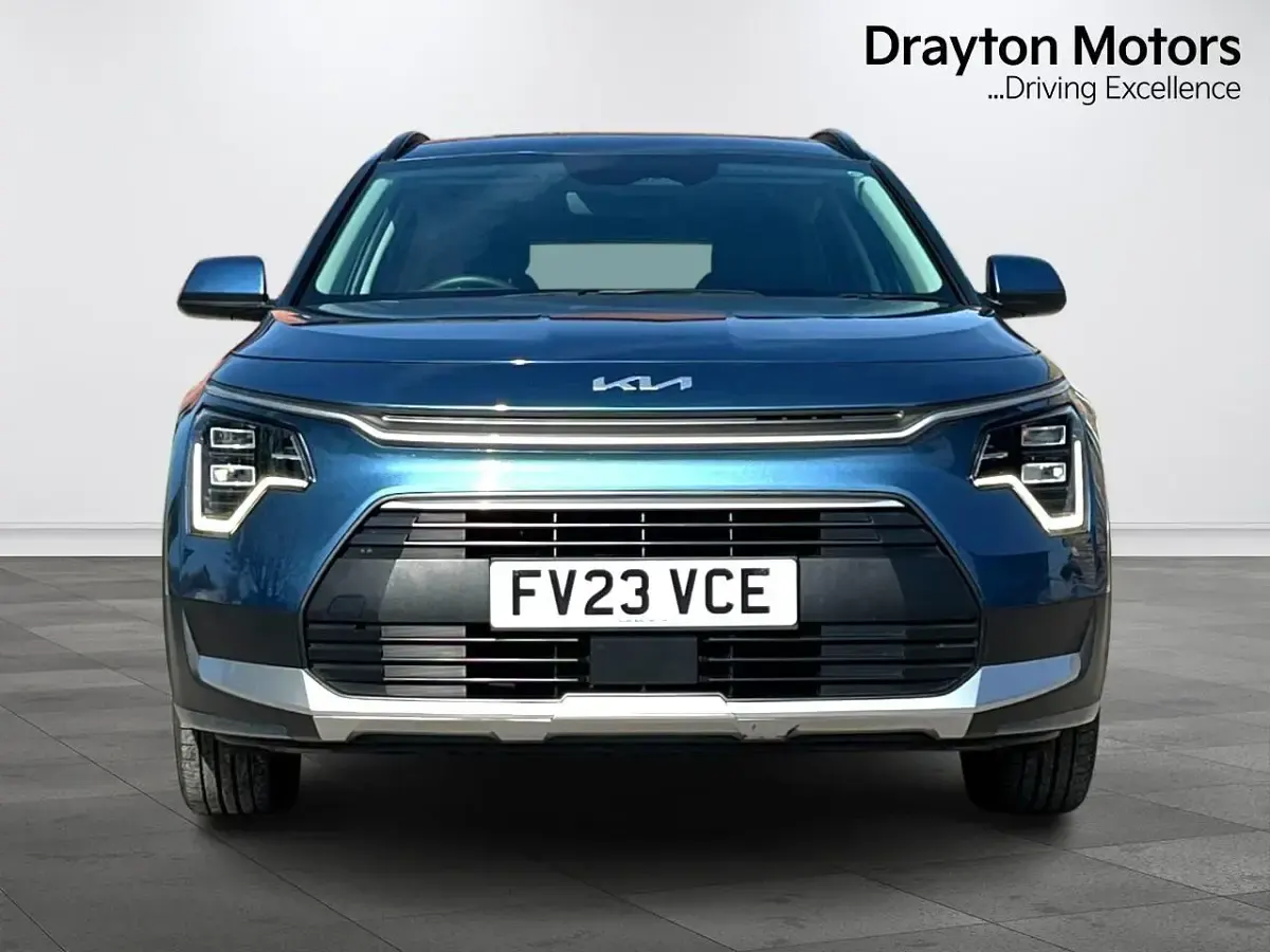 Used Kia Niro 139 HP (102 kW) 2023 Blue SUV