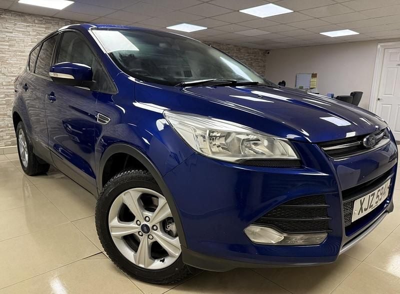 Begagnad Ford Kuga Zetec 2015 Blå SUV