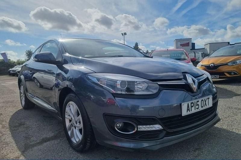Used 2015 Renault Mégane III Dynamique Coupe | £5,699 (Fair price) - Image 1/1