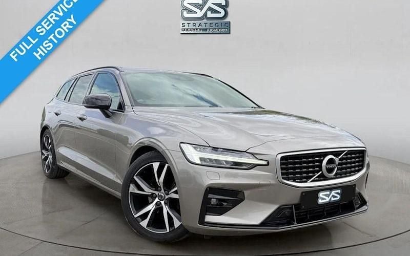 Usado Volvo V60 R-Design 190 HP (139 kW) 2019 Carrinha
