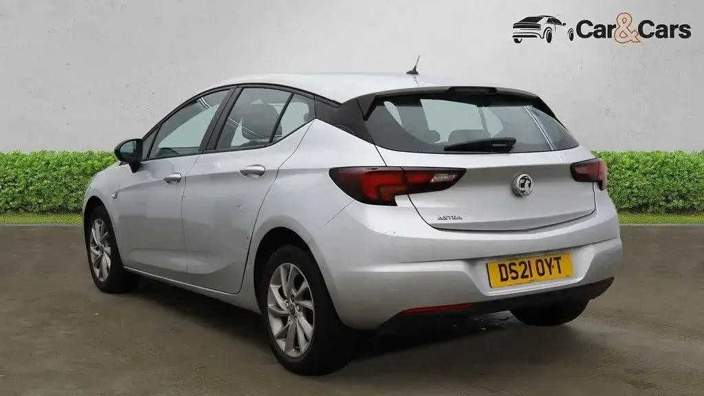 Used Vauxhall Astra S 105 HP (77 kW) 2021 Silver Hatchback