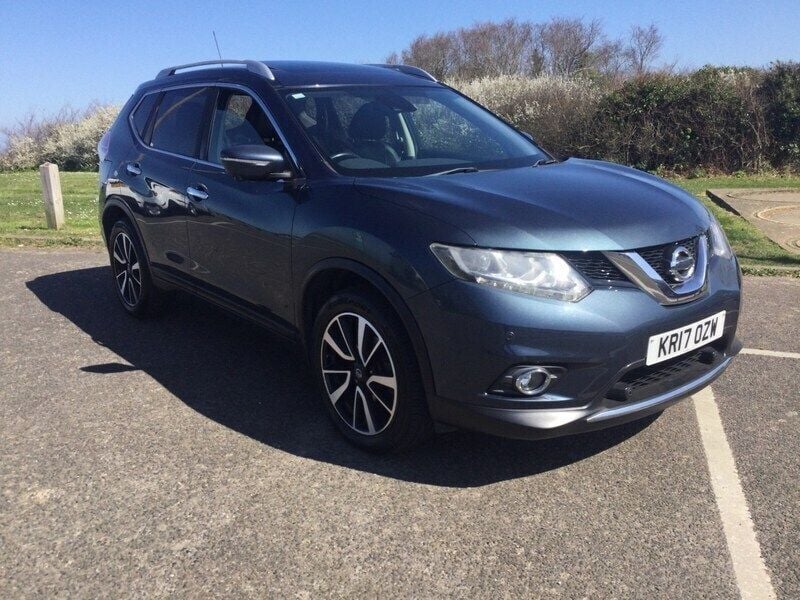 Blue Used 2017 Nissan X-Trail Tekna SUV | £15,495 (Fair price) - Image 1/4
