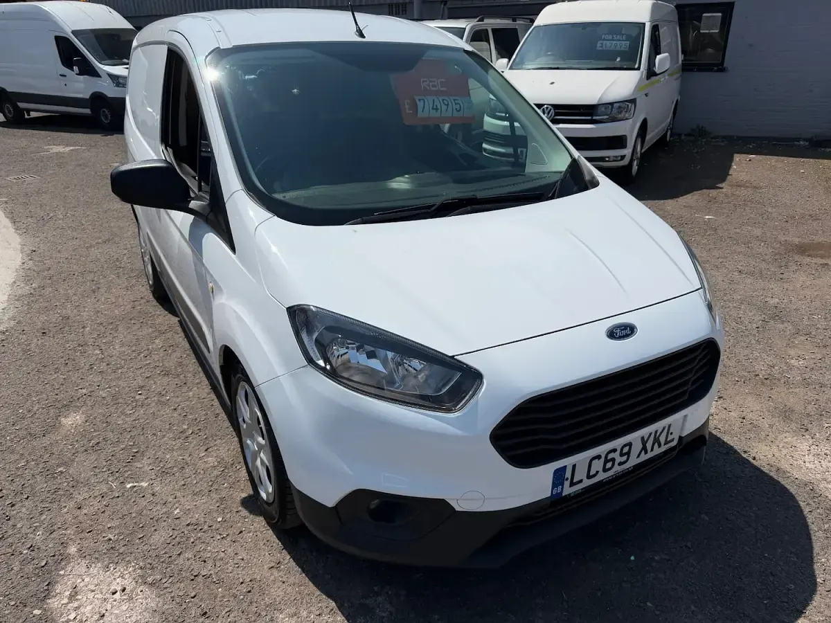 Used Ford Transit Courier Trend 2020 White Van