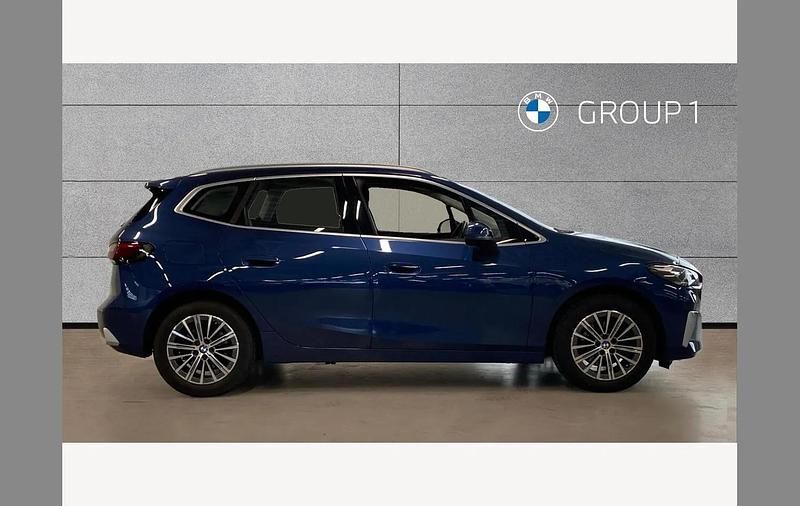Used BMW 220 Luxury Line 154 HP (113 kW) 2023 Blue Estate
