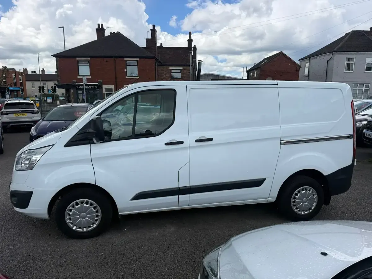 Used Ford Transit Custom Trend 125 HP (91 kW) 2015 White Van