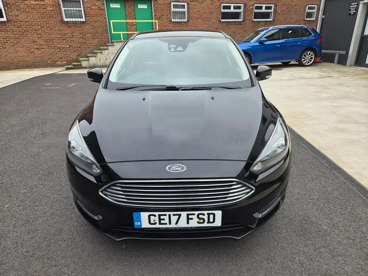 Used Ford Focus Titanium 120 HP (88 kW) 2017 Black Hatchback
