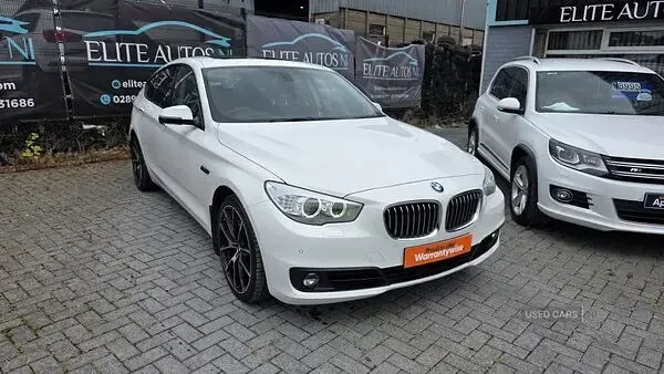 Used BMW 520 181 HP (133 kW) 2014 White Hatchback
