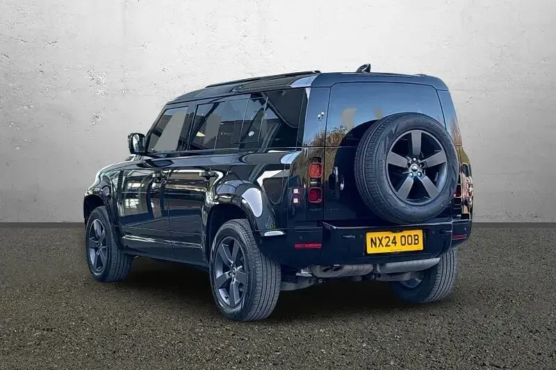 Used Land Rover Defender HSE Dynamic 2024 Black SUV