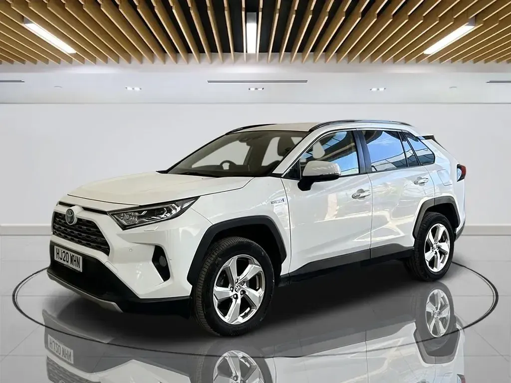 Used Toyota RAV4 218 HP (160 kW) 2020 White SUV