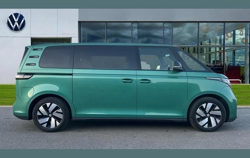 Used VW ID. Buzz Pro 210 kW (286 HP) 2025 Green MPV