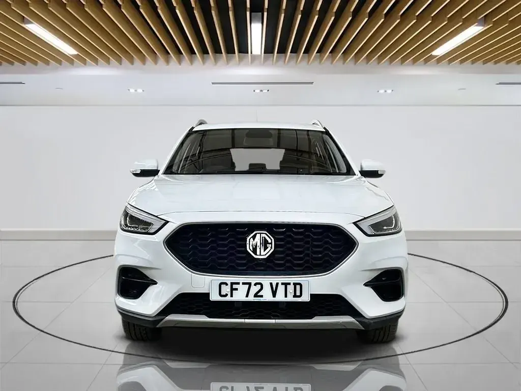 Używany MG ZS Excite 106 KM (77 kW) 2023 Biały SUV