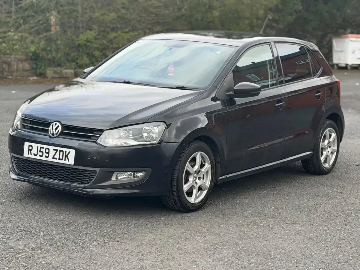 Used VW Polo 70 HP (51 kW) 2009 Black Hatchback