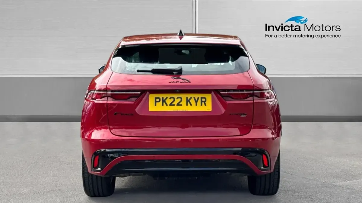 Used Jaguar F-Pace R-Dynamic 404 HP (297 kW) 2022 Firenze red metallic SUV