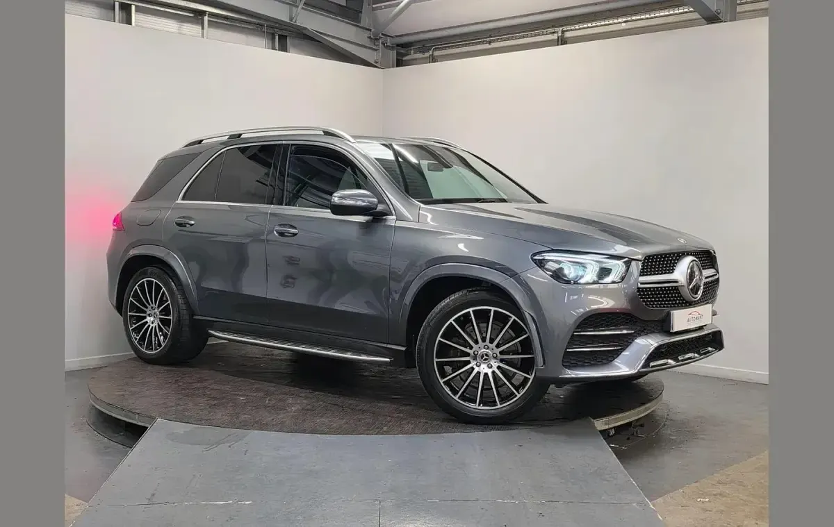 Usado Mercedes GLE400 AMG line 325 HP (239 kW) 2022 Cinzento SUV