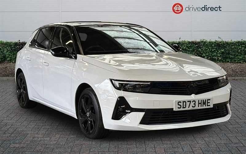 Used 2025 Vauxhall Astra Hatchback | £15,850 (Super price) - Image 1/4