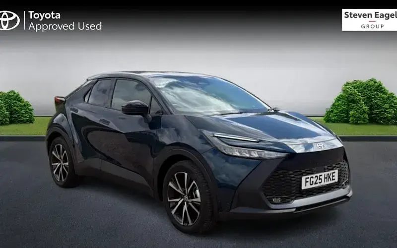 Usado Toyota C-HR Design 140 HP (102 kW) 2026 SUV