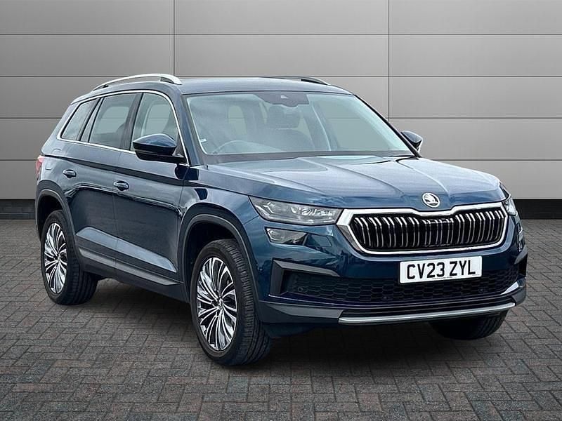Petrol blue Used 2023 Skoda Kodiaq SE L Executive SUV | £28,500 (Fair price) - Image 1/4