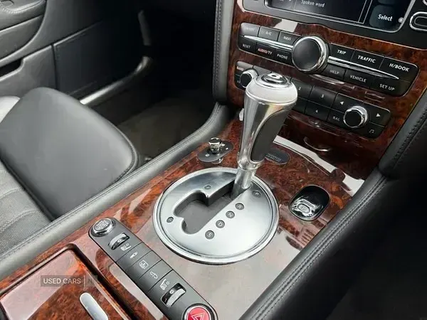 Begagnad Bentley Continental 2006 Silver Sedan